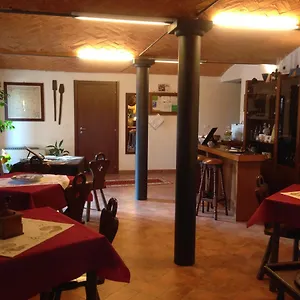 Olianina , Villa Poma Italia