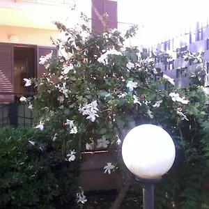 Sperone , Mandra Capreria Italia